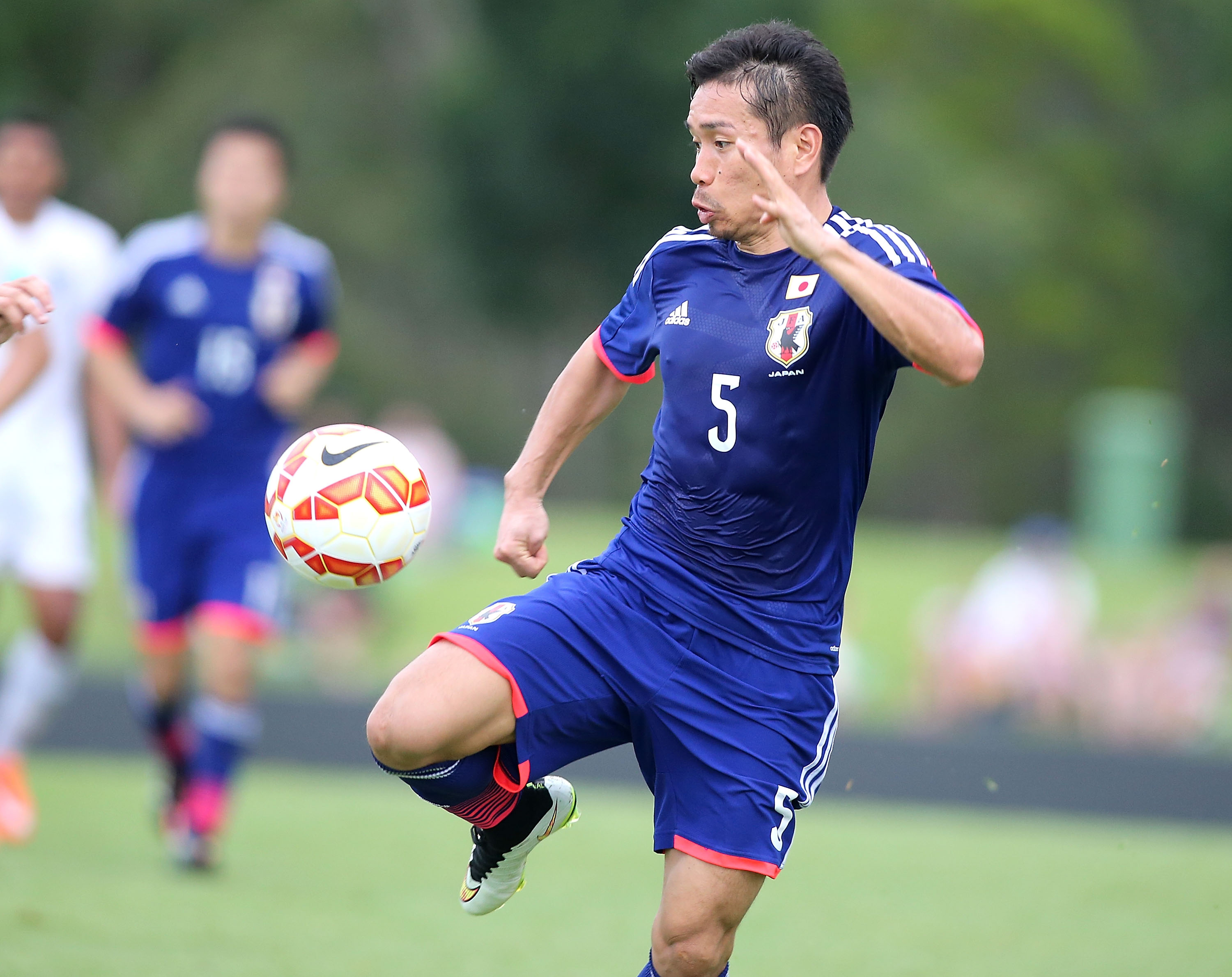 長友 アジア杯連覇の鍵は自己犠牲 W杯はエゴや理想のサッカーを求めすぎた フットボールゾーン