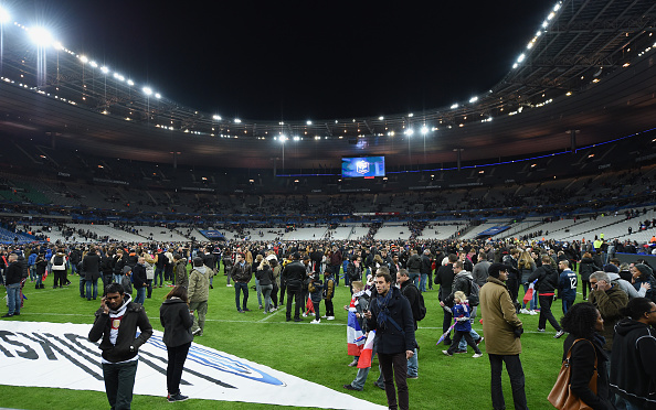 パリで大規模テロ フランス対ドイツ戦のスタジアムでも爆破事件 死者3人の衝撃 フットボールゾーン
