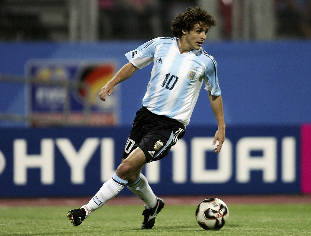 NUREMBERG, GERMANY - JUNE 18: Pablo Aimar of Argentina in action during the FIFA Confederations Cup 2005 match between Argentina and Australia on June 18, 2005 in Nuremberg, Germany. (Photo by Christian Fischer/Bongarts/Getty Images)
