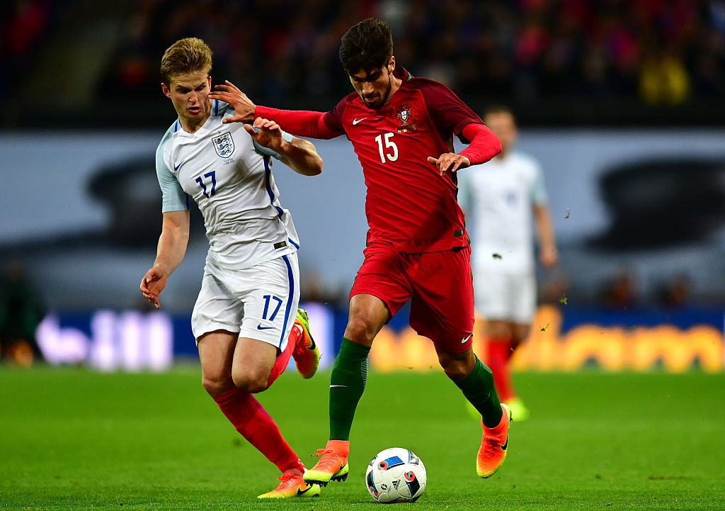 LONDON, ENGLAND - JUNE 02:  Andre Gomes of Portugal holds off Eric Dier of England during the international friendly match between England and Portugal at Wembley Stadium on June 2, 2016 in London, England.  (Photo by Dan Mullan/Getty Images)