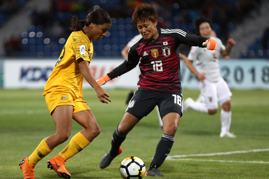 オーストラリア戦でGK山下がスーパープレー【写真：Getty Images】