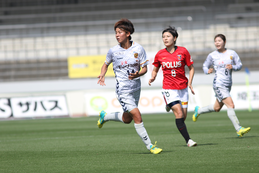 2ゴールを挙げてゲームのヒロインとなったINACのFW京川舞【写真：Football ZONE web】