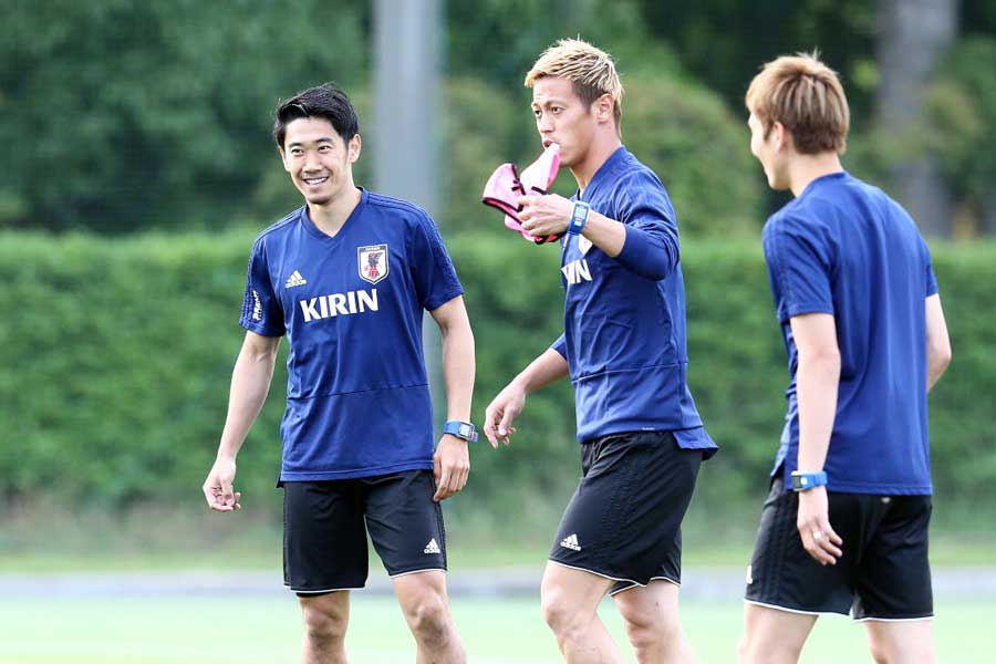 「日本は同国の歴史上で最もテクニカルな才能に恵まれた二人の選手がいる」として香川と本田の名をあげた【写真：Getty Images】