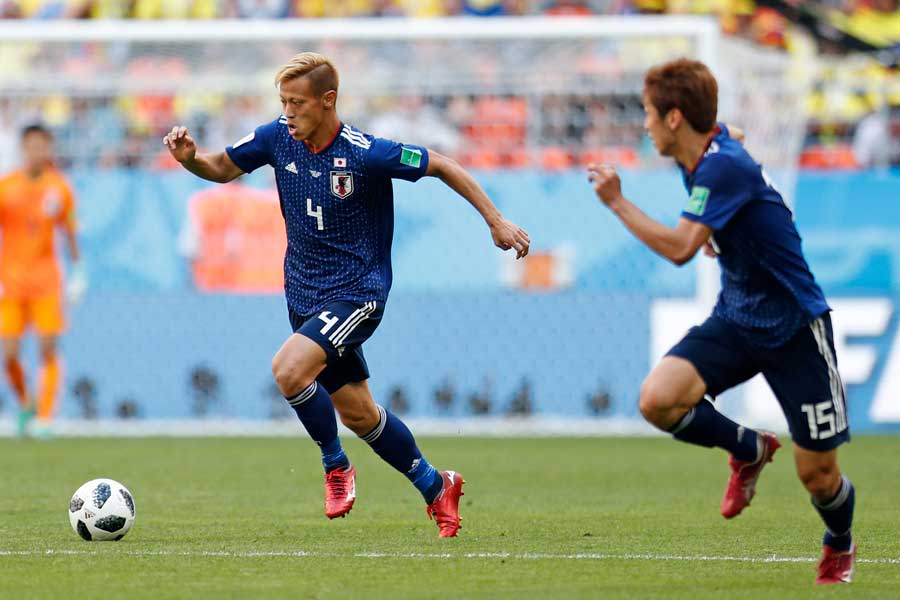 途中出場の本田が決勝アシスト！【写真：AP】