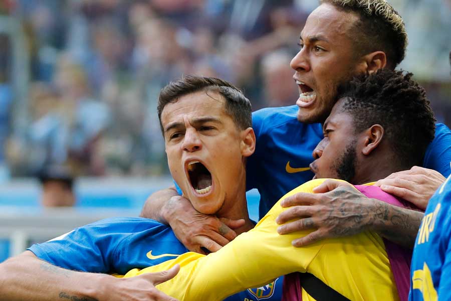 コスタリカの堅守に大苦戦も2-0でブラジルが勝利した【写真:AP】