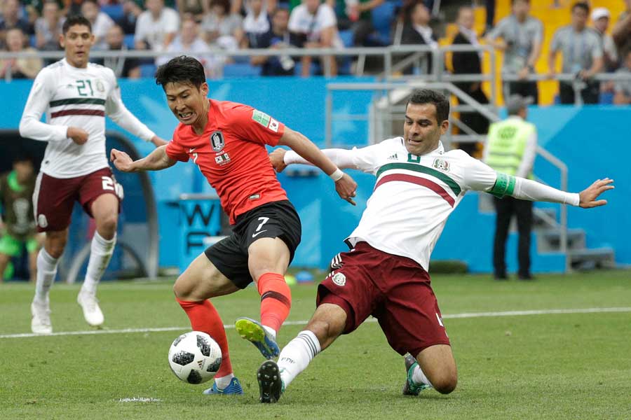 韓国のラフプレーにメキシコ監督が怒り 1試合のファウル数24回は今大会最多 フットボールゾーン