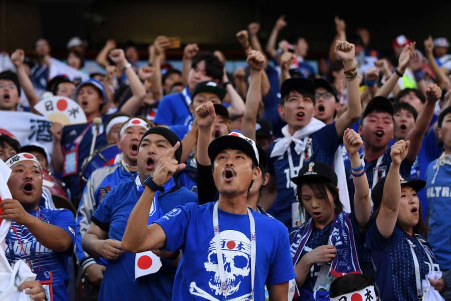 日本代表のW杯16強での奮闘と“模範にすべき”マナーを海外紙が絶賛している【写真：Getty Images】