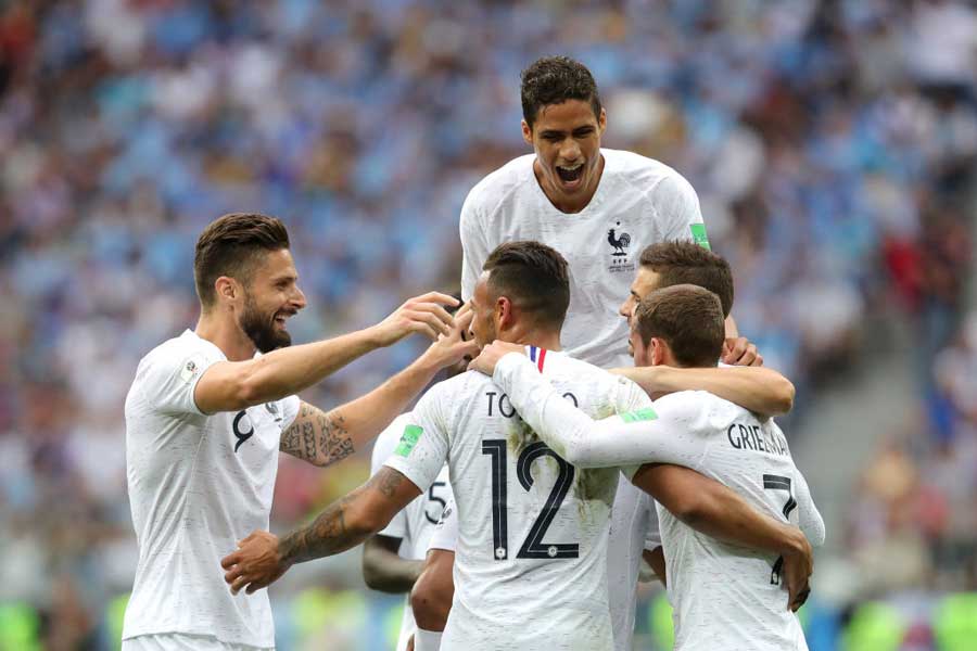 フランスが2 0快勝で3大会ぶり準決勝進出 ウルグアイは主力のカバーニ欠場が響く フットボールゾーン