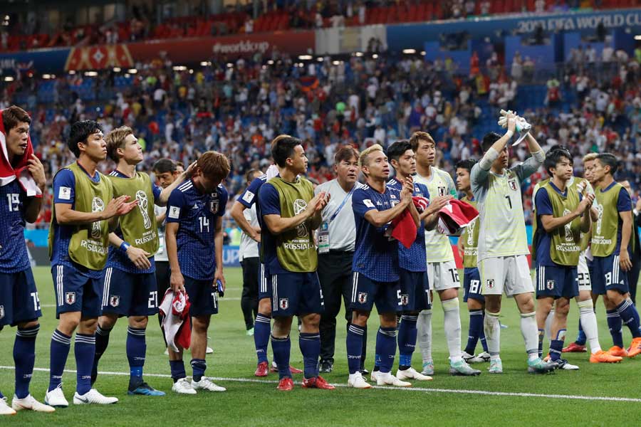 ベルギーを追い詰めた西野ジャパンに、現役Jリーガーから称賛や労いのメッセージが届いている【写真:AP】