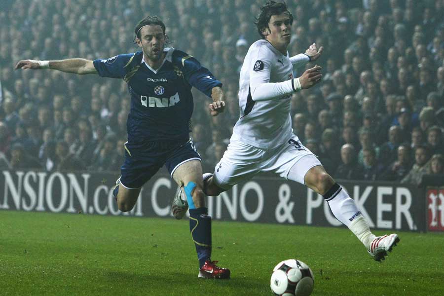 2008-09シーズンのUEFAカップ（現EL）では、当時トットナムのベイルとも対戦したミキッチ【写真：Getty Images】