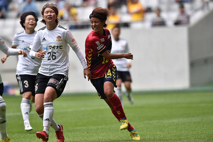 今季前半戦は8試合に出場し、リーグ7位タイの3ゴールを挙げている【写真：井上智博】