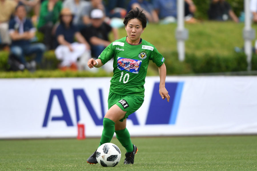 日テレ・ベレーザの10番MF籾木結花【写真：©️TOKYO VERDY】