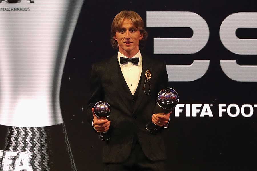 FIFA年間最優秀選手を受賞したモドリッチ【写真：Getty Images】