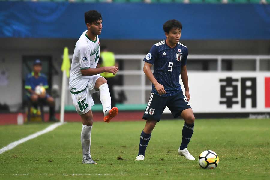 U-19日本代表FW久保建英（右）【写真：ⒸAFC】