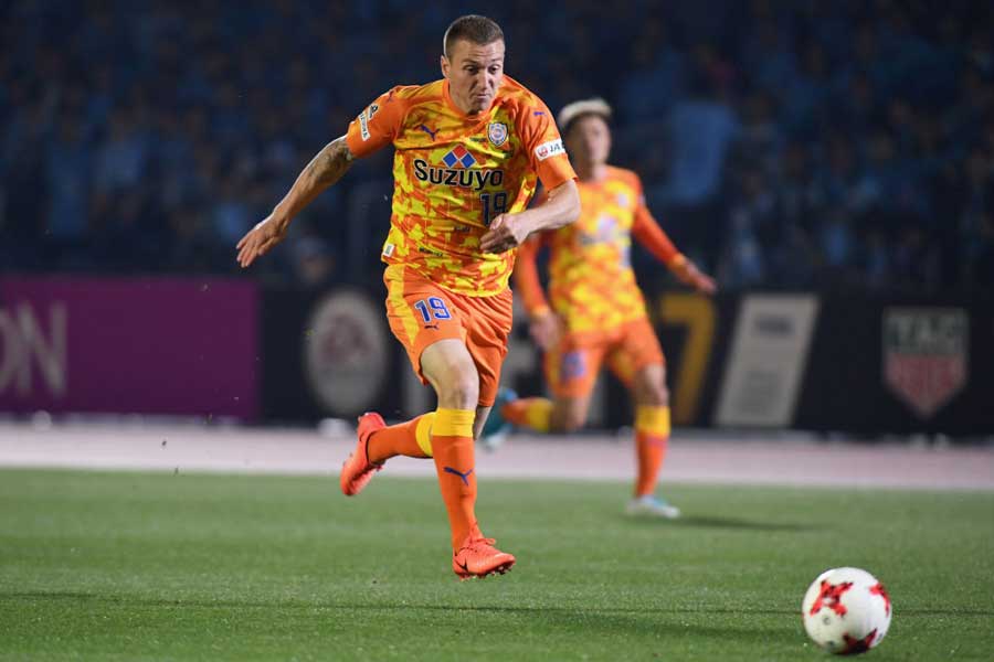 J1清水エスパルスのFWミッチェル・デューク【写真:Getty Images】