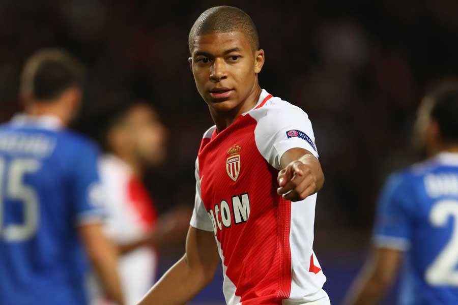 一昨季までモナコでプレーしていたムバッペ【写真:Getty Images】