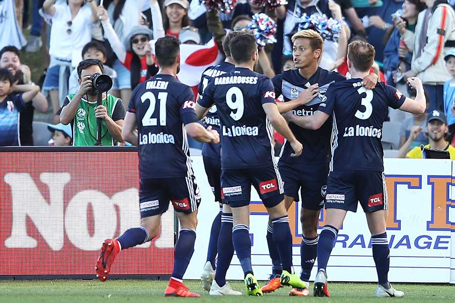 本田圭佑、PK獲得＆決勝ゴールの活躍！【写真：Getty Images】