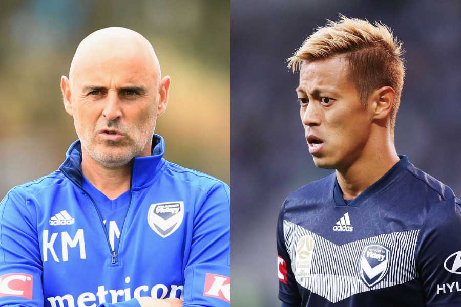 マスカット監督(左)が、本田(右)の自己管理能力を絶賛している【写真:Getty Images】