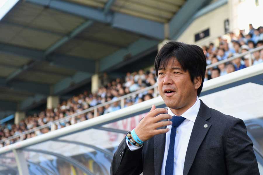 ジュビロ磐田の名波監督【写真:Getty Images】