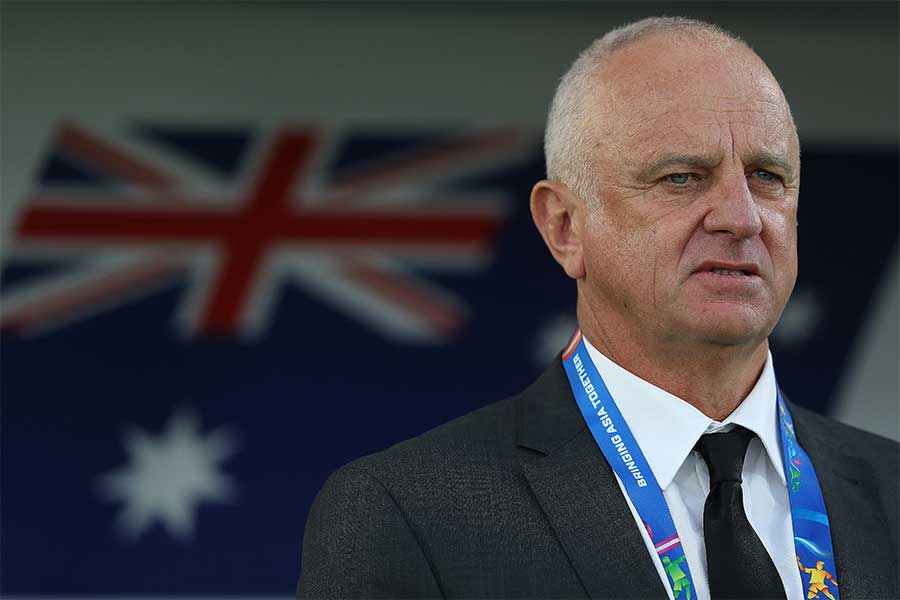 オーストラリア代表を率いるアーノルド監督【写真：Getty Images】