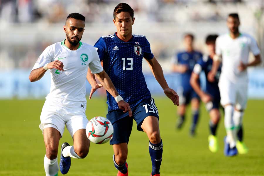 日本代表FW武藤（右）【写真：Yukihito Taguchi】