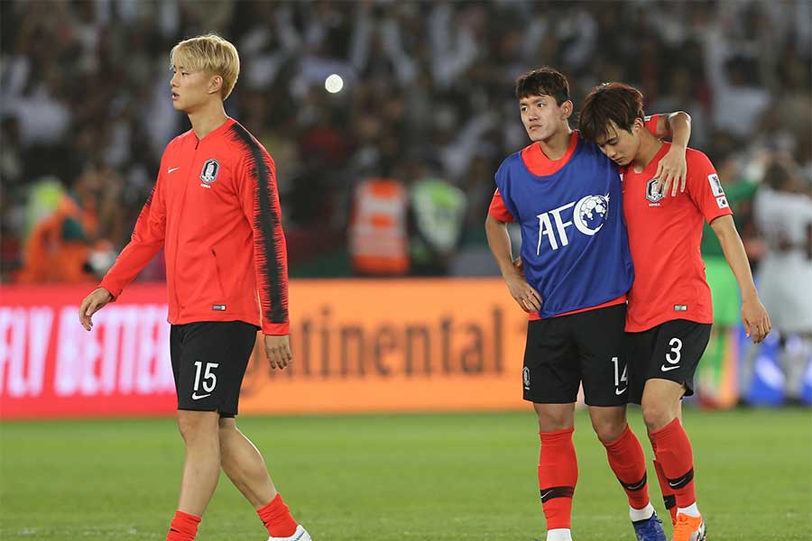 韓国がアジアカップ準々決勝でカタールに0-1で敗れた【写真：AP】