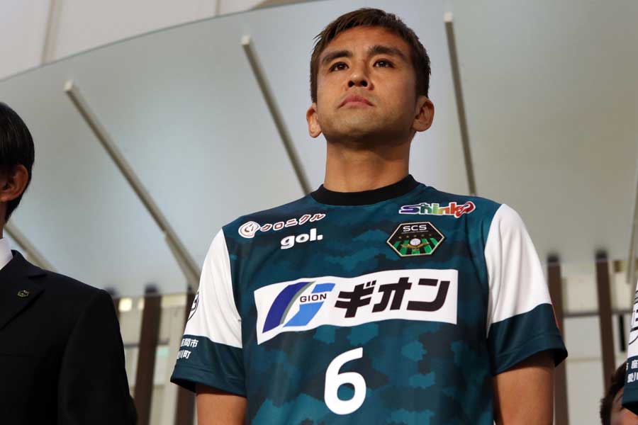 相模原SCでプレーする元日本代表MF稲本潤一【写真：Football ZONE web】