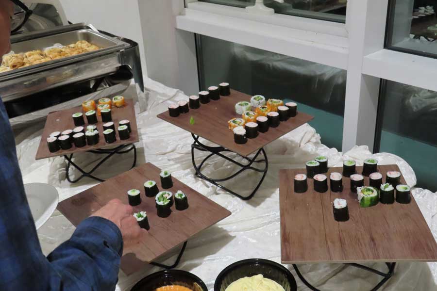 人気を博して飛ぶように消えていった【写真：Football ZONE web】