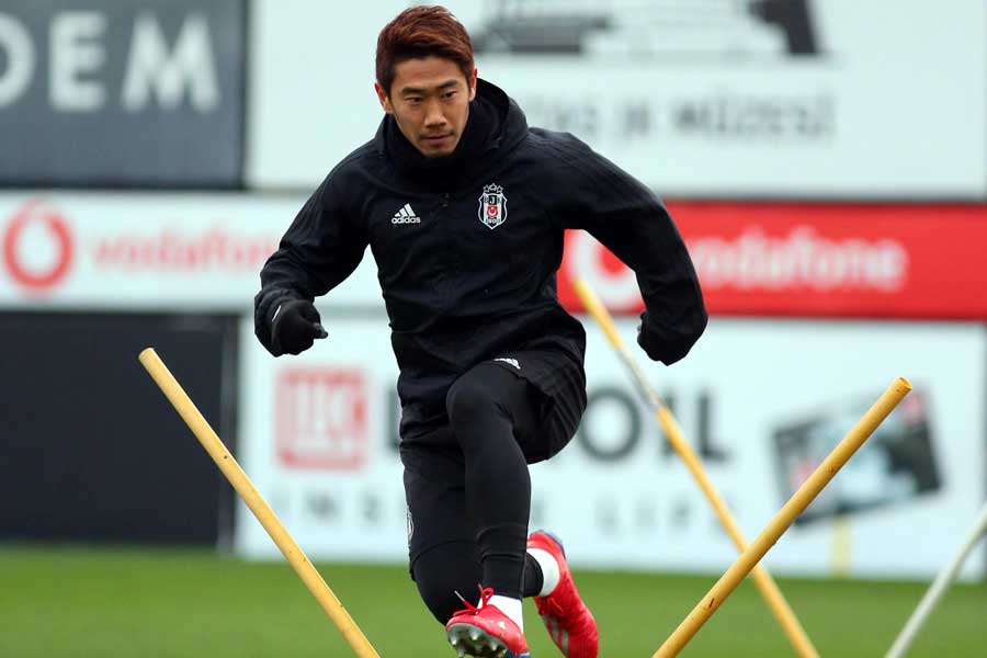 ベジクタシュMF香川【写真:(C)BesiktasJK】