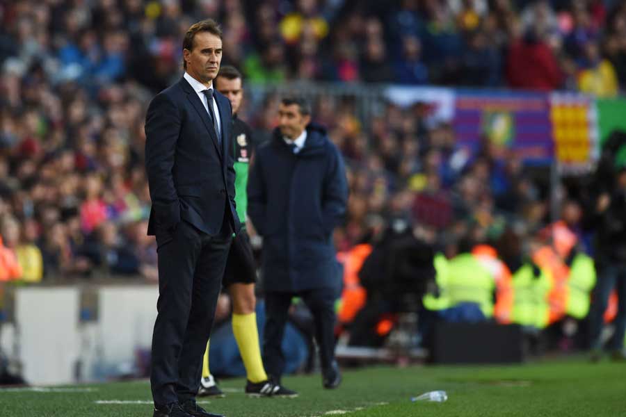 第10節でバルサに1-5の大敗を喫し、レアルはロペテギ監督体制に終止符を打った【写真：Getty Images】