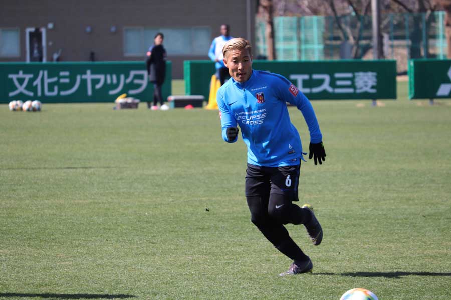 浦和に新加入したDF山中【写真:轡田哲朗】