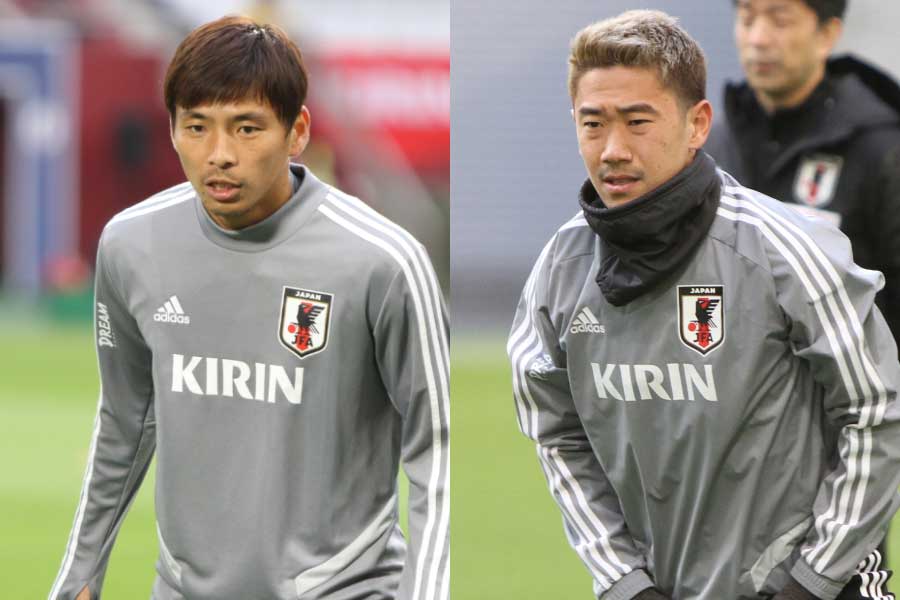 （左から）日本代表MF乾、MF香川【写真：Football ZONE web】