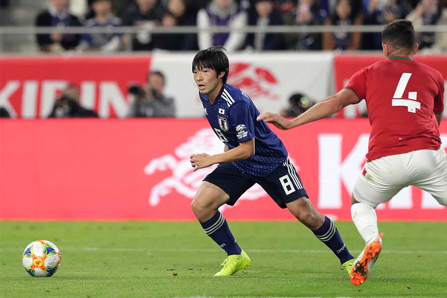 中島が途中出場から決勝ゴールをマークした【写真：Getty Images】