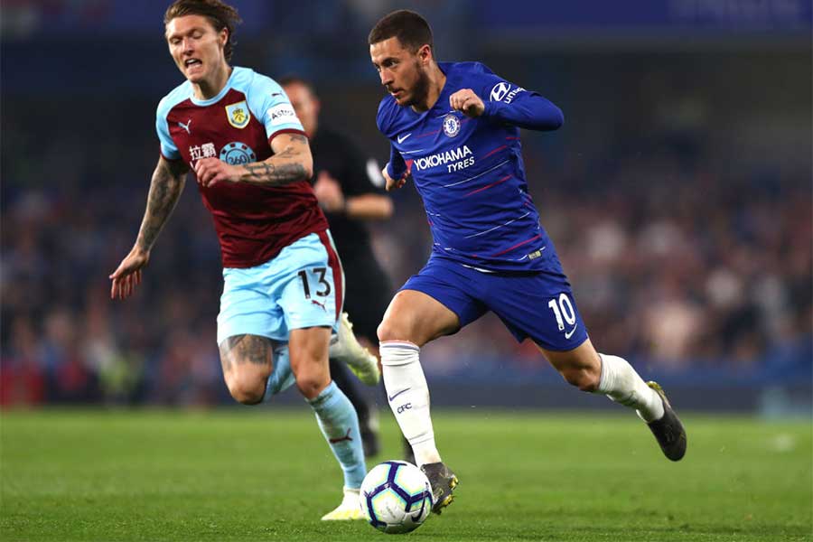 チェルシーMFアザールの連続フェイントに反響【写真：Getty Images】