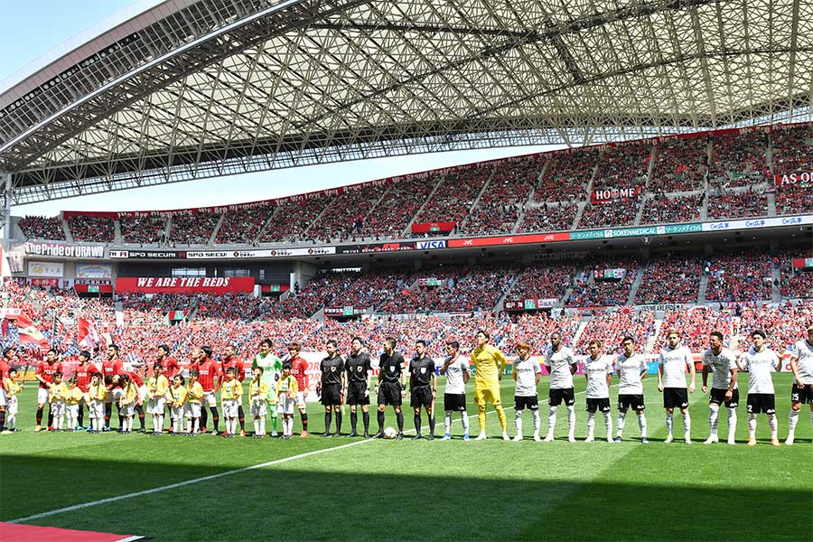 注目カードだけに埼玉スタジアムのチケットは完売【写真：木鋪虎雄】