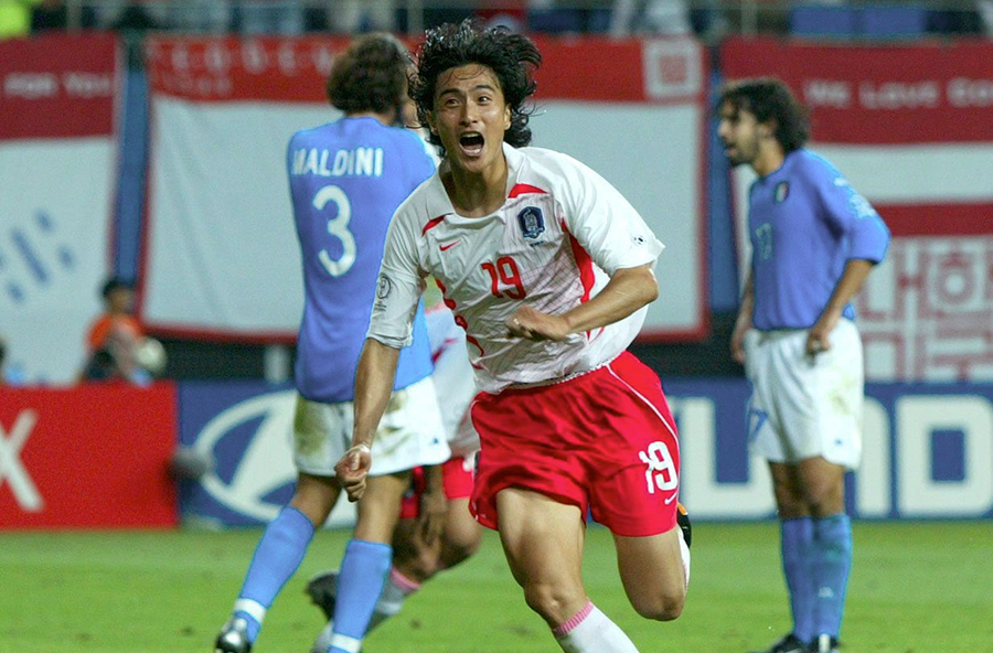 2002（16強）韓国 vs イタリア、韓国では「爽快な思い出」として語り継がれているようだ【写真：Getty Images】