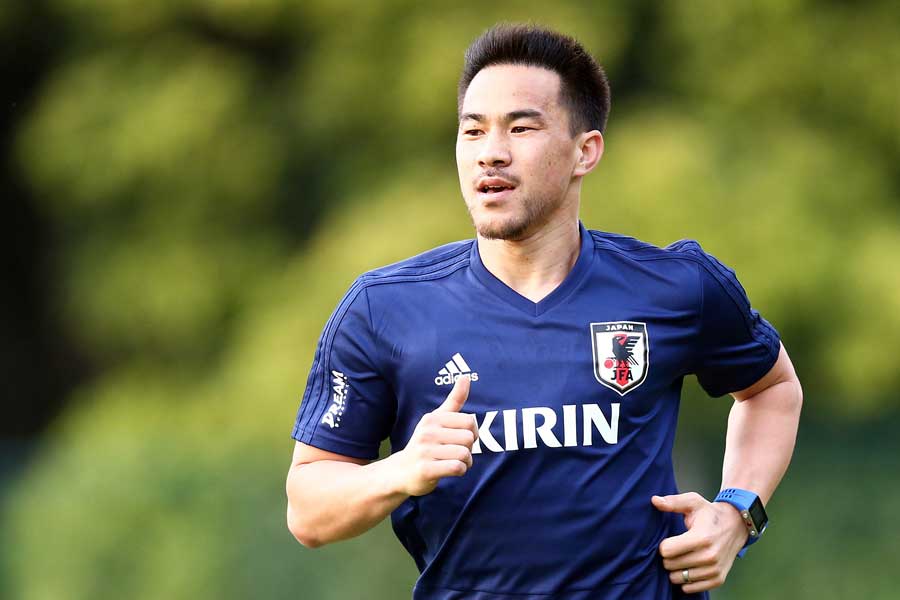 岡崎はガーナ戦を翌日に控え、国内最終戦となるこの試合の重要性を説いた【写真:Getty Images】