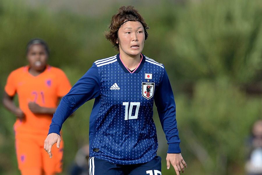 プレー面以外に精神的支柱として、阪口の存在はチームにとって必要不可欠だろう【写真：Getty Images】