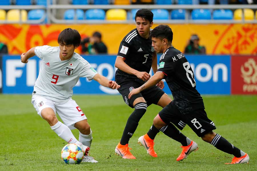 U-20日本代表のプレーを海外記者が絶賛している【写真：Getty Images】