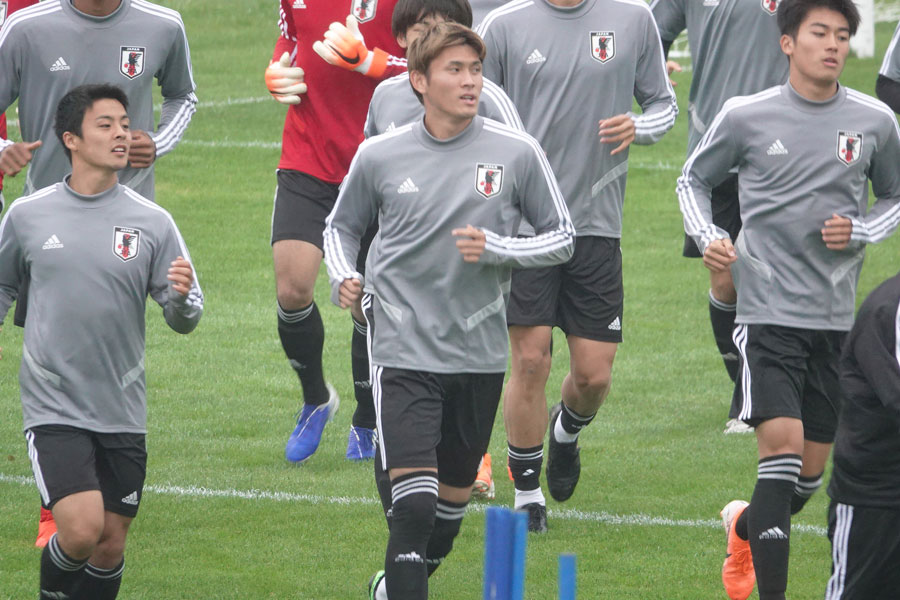 U-20日本代表FW田川亨介（中央）【写真：林遼平】