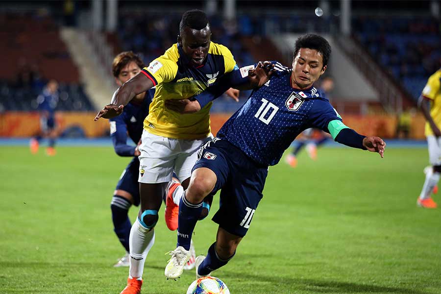 U-20日本代表でキャプテンを務めるMF齊藤未月【写真：Getty Images】