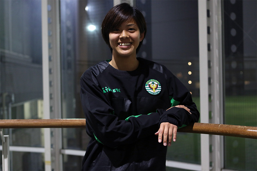 日テレ・ベレーザのFW小林里歌子【写真：Football ZONE web】