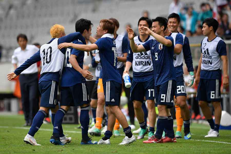 セレッソ大阪時代の同僚である香川との連係に手応えを感じているようだ【写真：Getty Images】