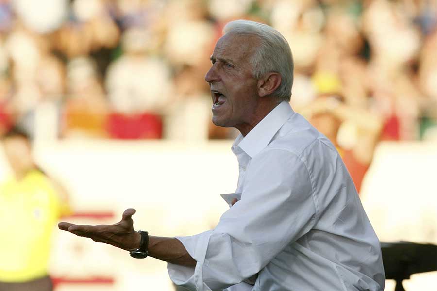 トラパットーニ監督【写真：Getty Images】