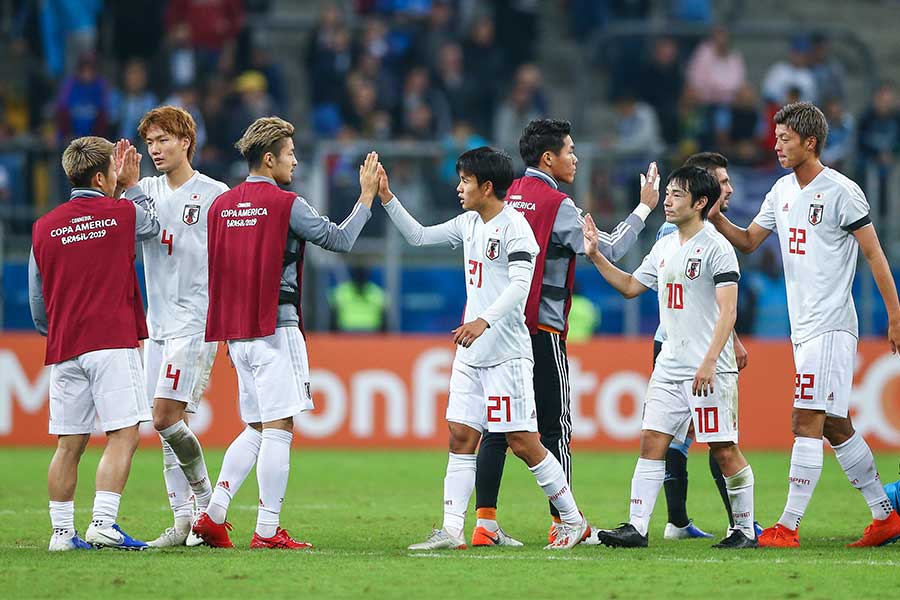 ウルグアイと引き分けた日本を韓国メディアが称賛している【写真：Getty Images】
