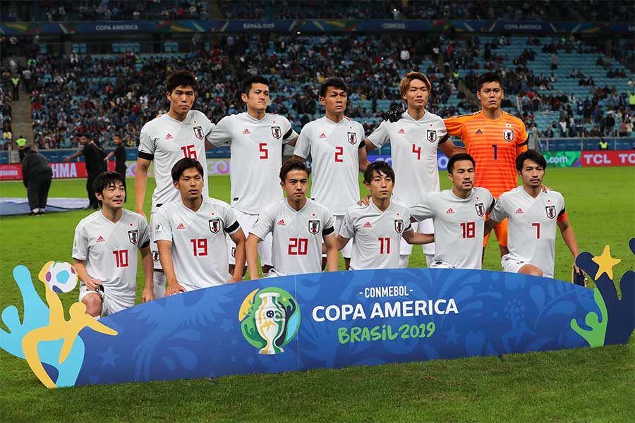 英記者がウルグアイ戦の日本代表先発11人を採点【写真：AP】