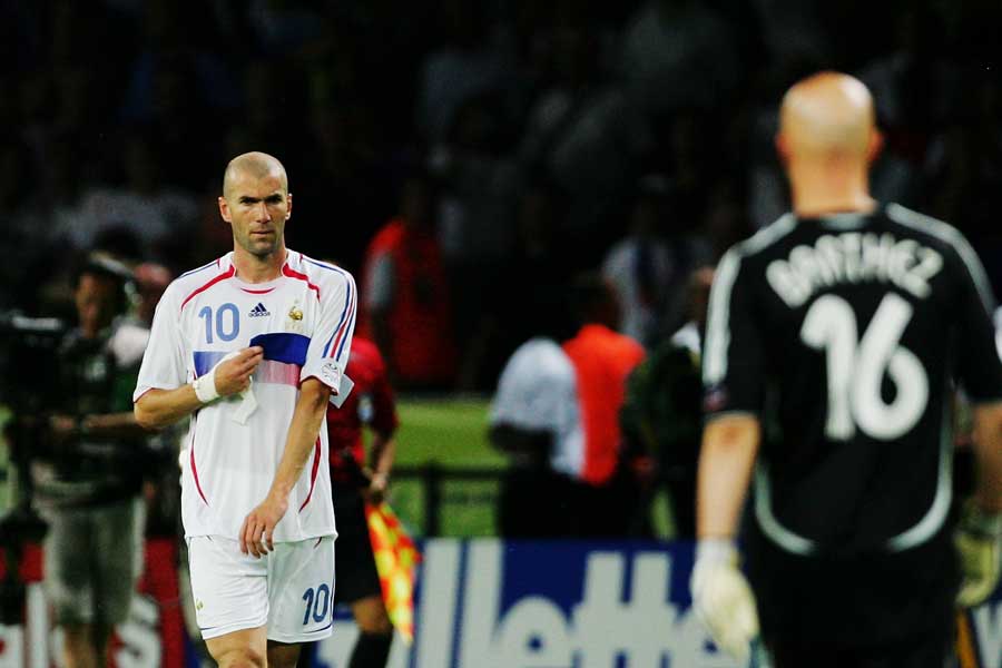 レアル監督ジダン 06年の 伝説頭突き事件 に再脚光 W杯決勝で最も衝撃的な瞬間 フットボールゾーン