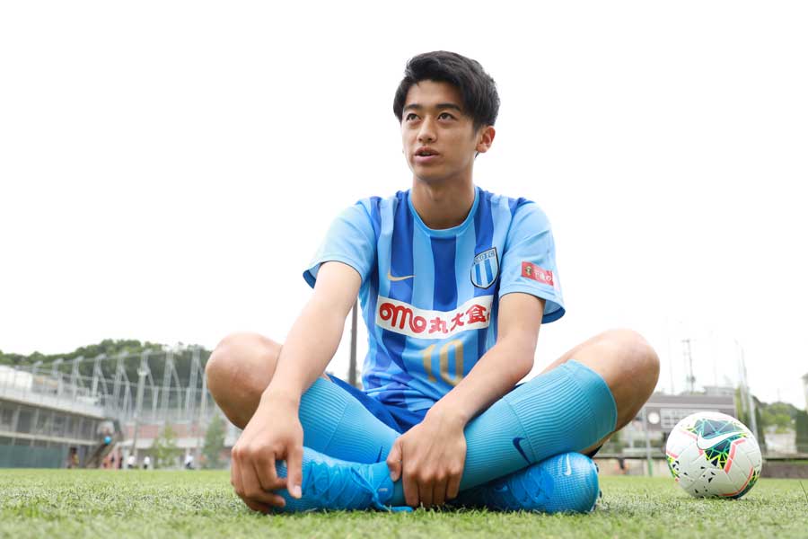 「マーキュリアル」シリーズの魅力を語る西川【写真：Football ZONE web】