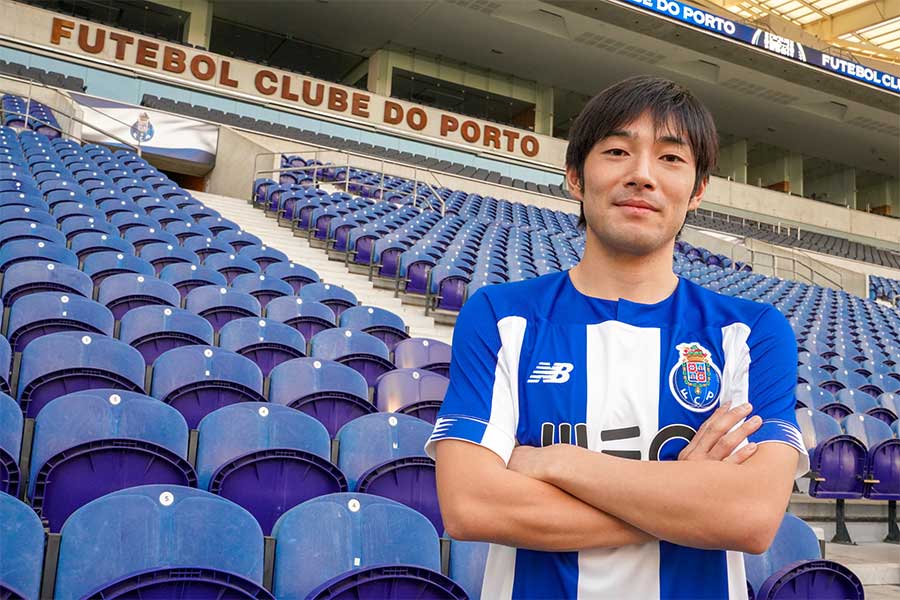 FCポルトへの完全移籍が決定したMF中島翔哉【写真：FC PORTO】