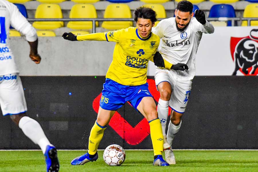 鎌田にとってシント=トロイデンで過ごした2018-19シーズンは飛躍の1年になった【写真:©STVV】